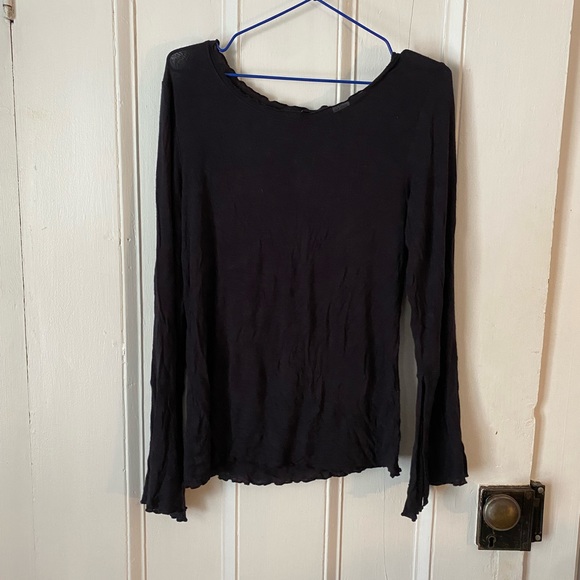 Long Sleeve Black Top With Bell Sleeves - Picture 1 of 4